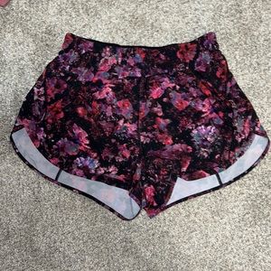 Lululemon Track That High-Rise Lined Short 3” Size 10